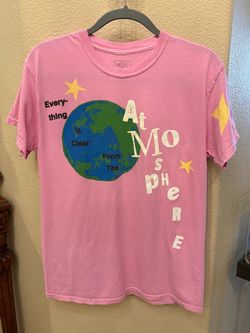 Urban Outfitters Global Hiatus Pink 'Atmosphere' Star Graphic T-shirt Size Small