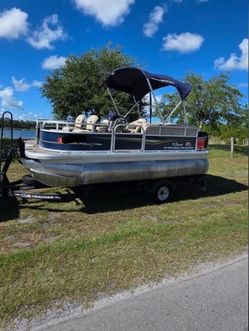 2022 SunCatcher BB16XLS Pontoon Boat