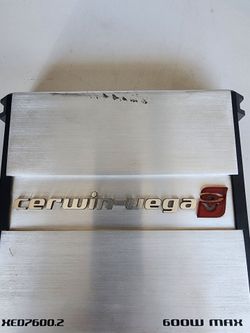 CERWIN VEGA CAR AMPLIFIER 600W