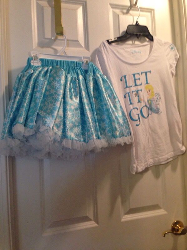 Elsa frozen (Disney) skirt and shirt