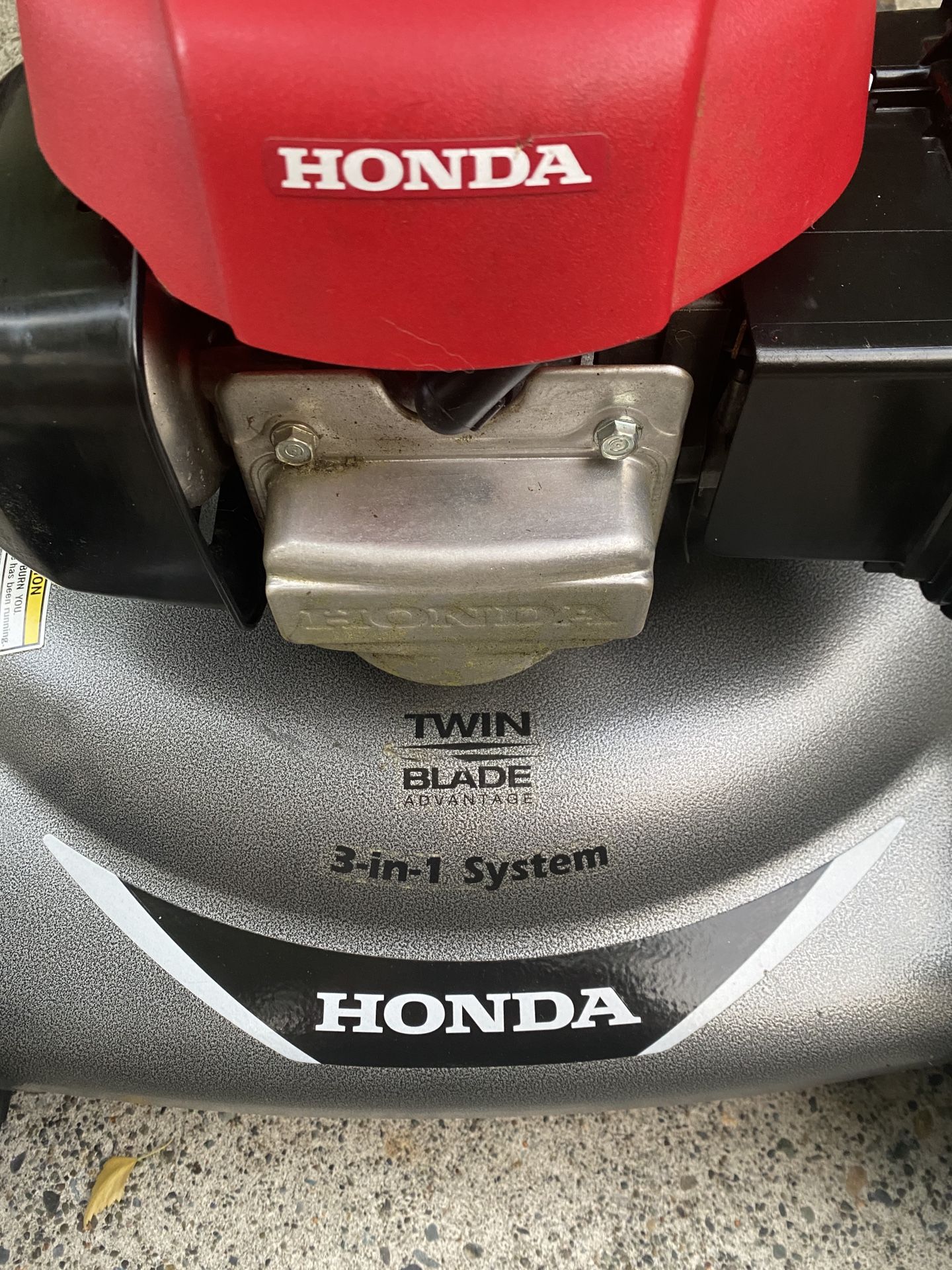 Honda Powerful Lawnmower