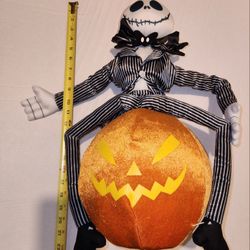 NIGHTMARE BEFORE CHRISTMAS JACK SKELLINGTON HALLOWEEN GREETER 19.5in.