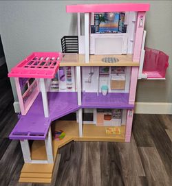 Barbie DreamHouse 3-Story Dollhouse Playset