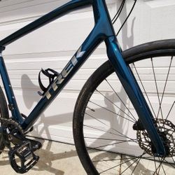 TREK FX4 Carbon Bike Size L