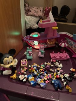 Minnie Boat and Friends