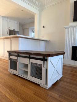 Closets and table