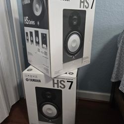 Yamaha HS7 Series Poweree Studio Monitor