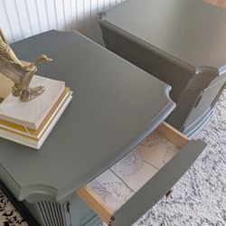 Oversized Matching Drexel End Tables