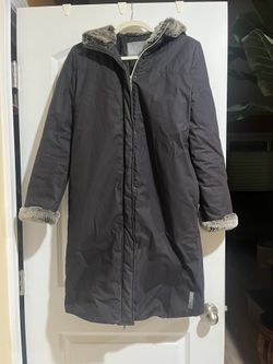 Women Guess Coat Size Small