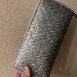 Michael Kors Silver Wallet
