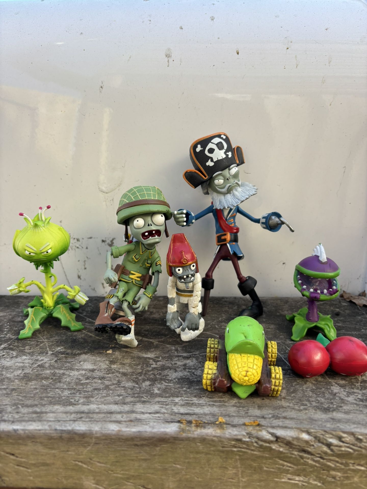 PLANTS VS ZOMBIES