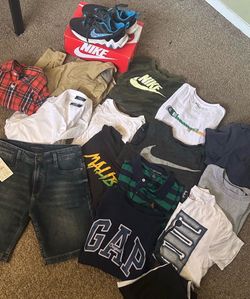 Boys 10/12 20 items of clothing and shoes Take all for $50