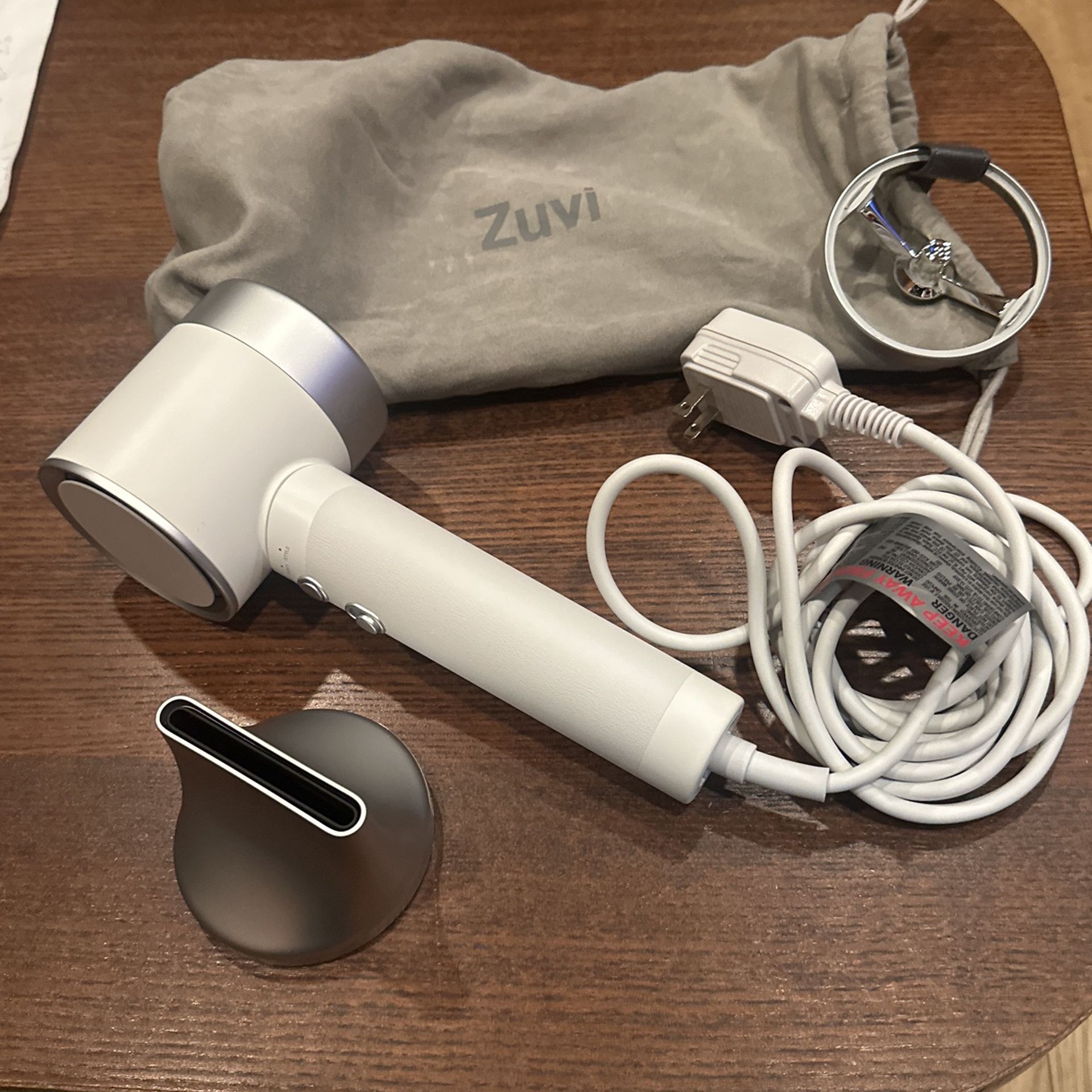 Zuvi Halo hair Dryer