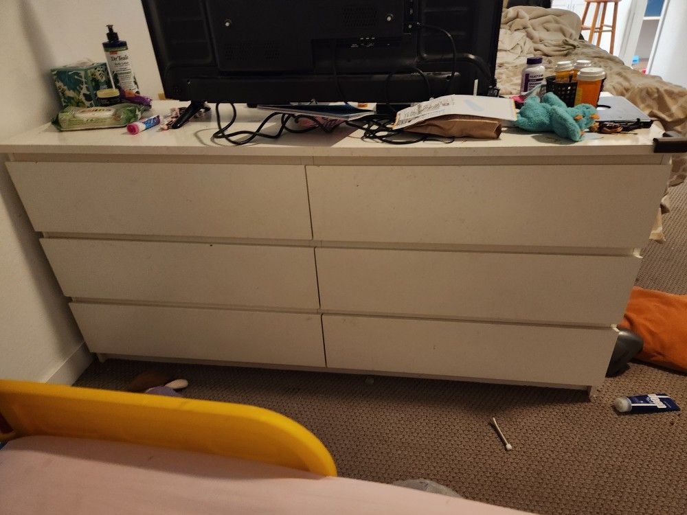 FREE IKEA Dresser