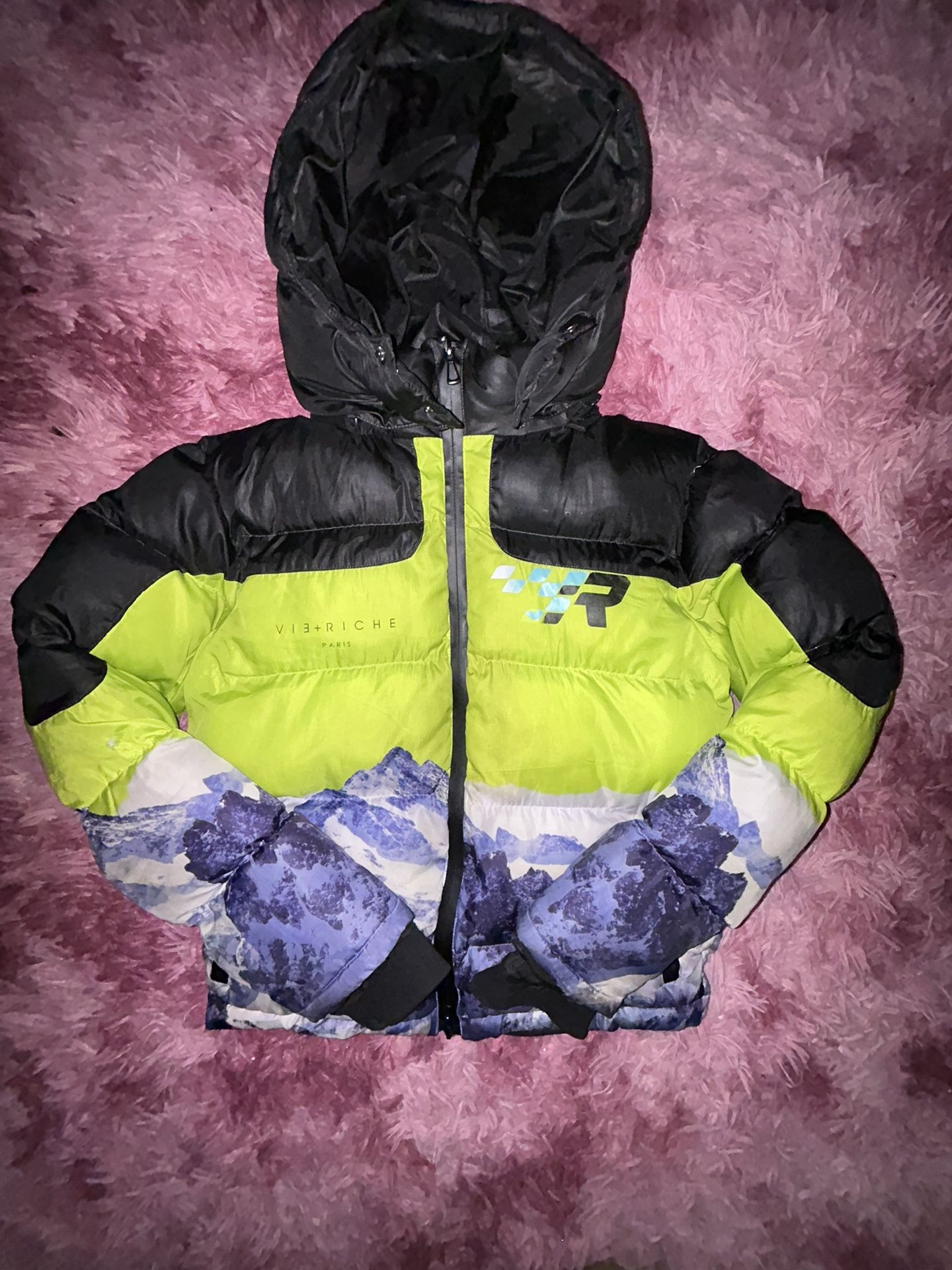 GREEN NEON PUFFER JACKET🏔️🪀🔥