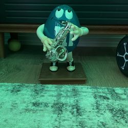 Rare M&MS Dispensary 