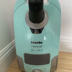 MIELE NEPTUNE VACUUM 