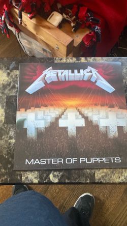 3 Metallica vinyl records