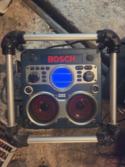 Bosch Power Box Jobsite Radio and Charger