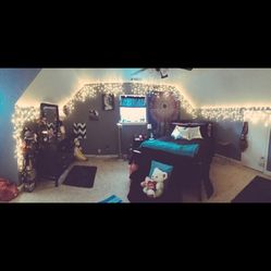 Black full Bed, Big dresser With Mirror 1 Nightstand 