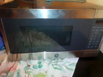 GE Stainless Steel Countertop Microwave