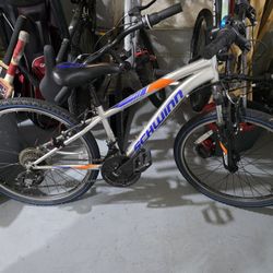 Schwinn Bike For 8 To 10 Year Old.