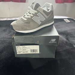 New Balance Womes Shoes