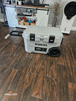 Igloo yukon 65qt new