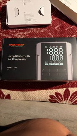 Wolfbox Jump Starter with Air Compressor