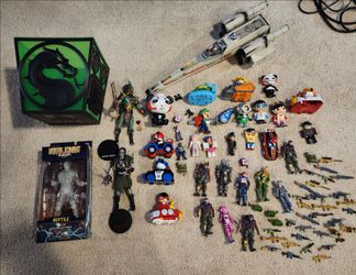 Videogames toys lot