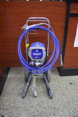 Graco Magnum X7 Electric Airless Paint Sprayer