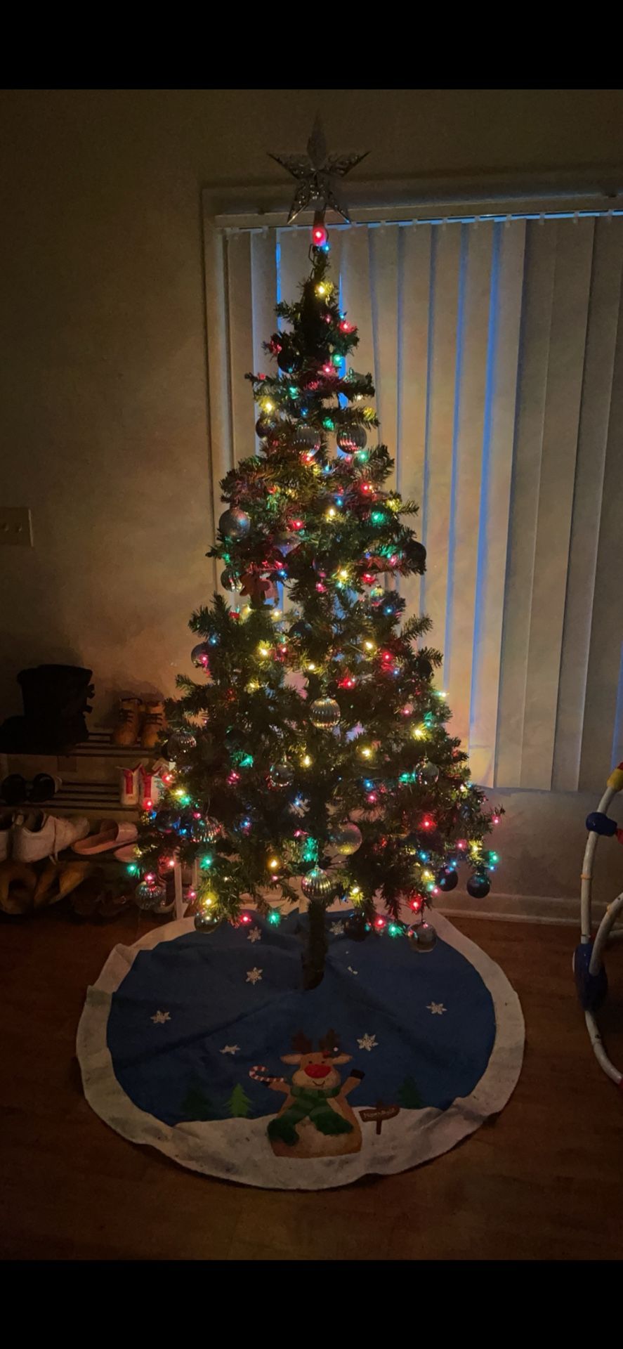 Christmas Pre Lit Tree & Fall And Christmas Decor