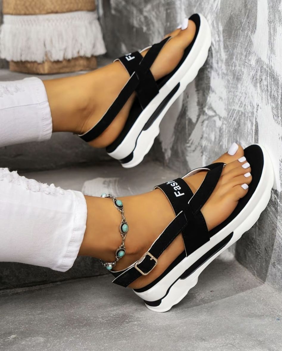 Women’s Sandals Size 8