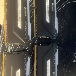 4 16gb DDR4 Corsair Vengeance RAM 