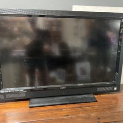 40” Vizio TV