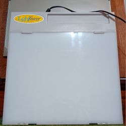 Light Tracer 12"x 13"