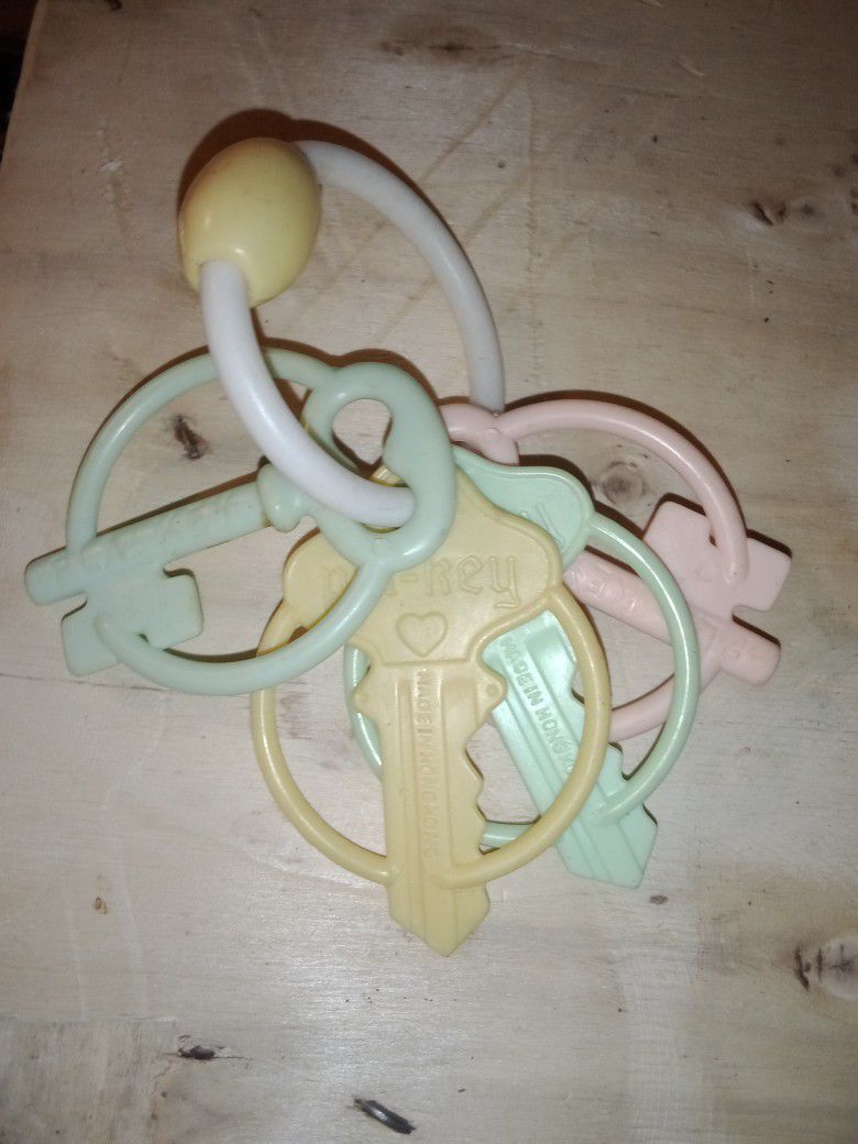 Vintage Baby Teething Keys Pre 1970s