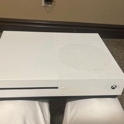 X Box 1S