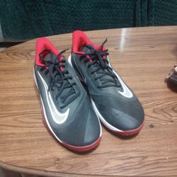 Nike Men's Precision 7 Basketball Shoes