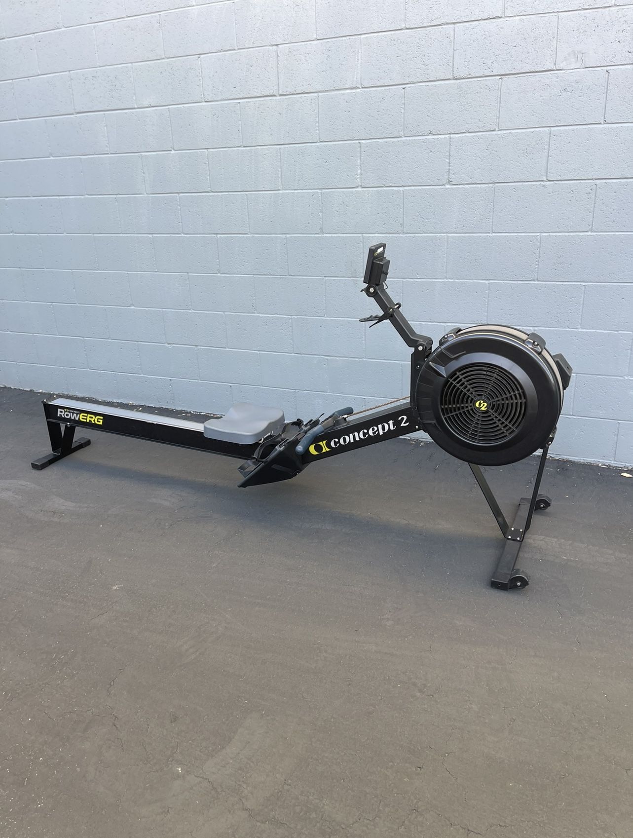 Concept2 RowERG Rowing Machine with PM5 Monitor… Home Gym Fitness….