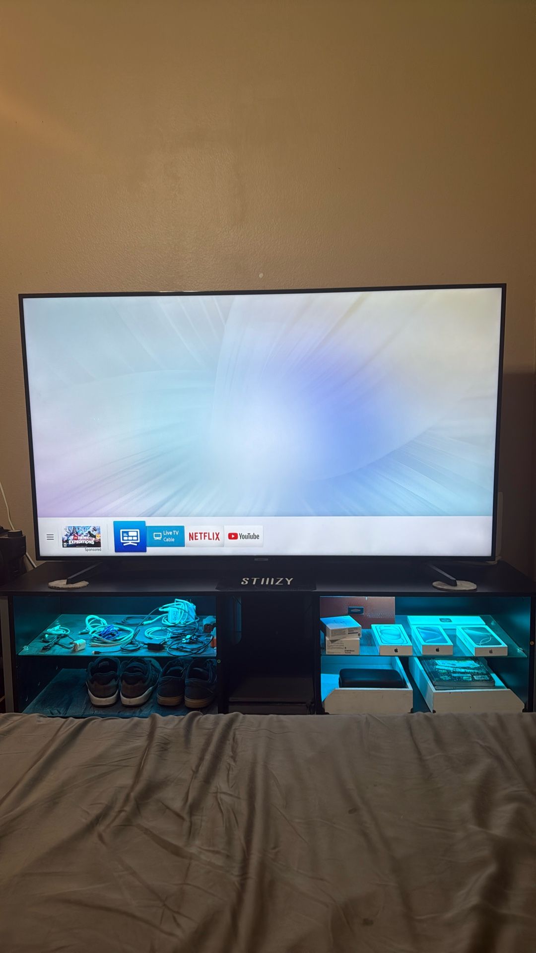 65” NU6900 Samsung Smart TV