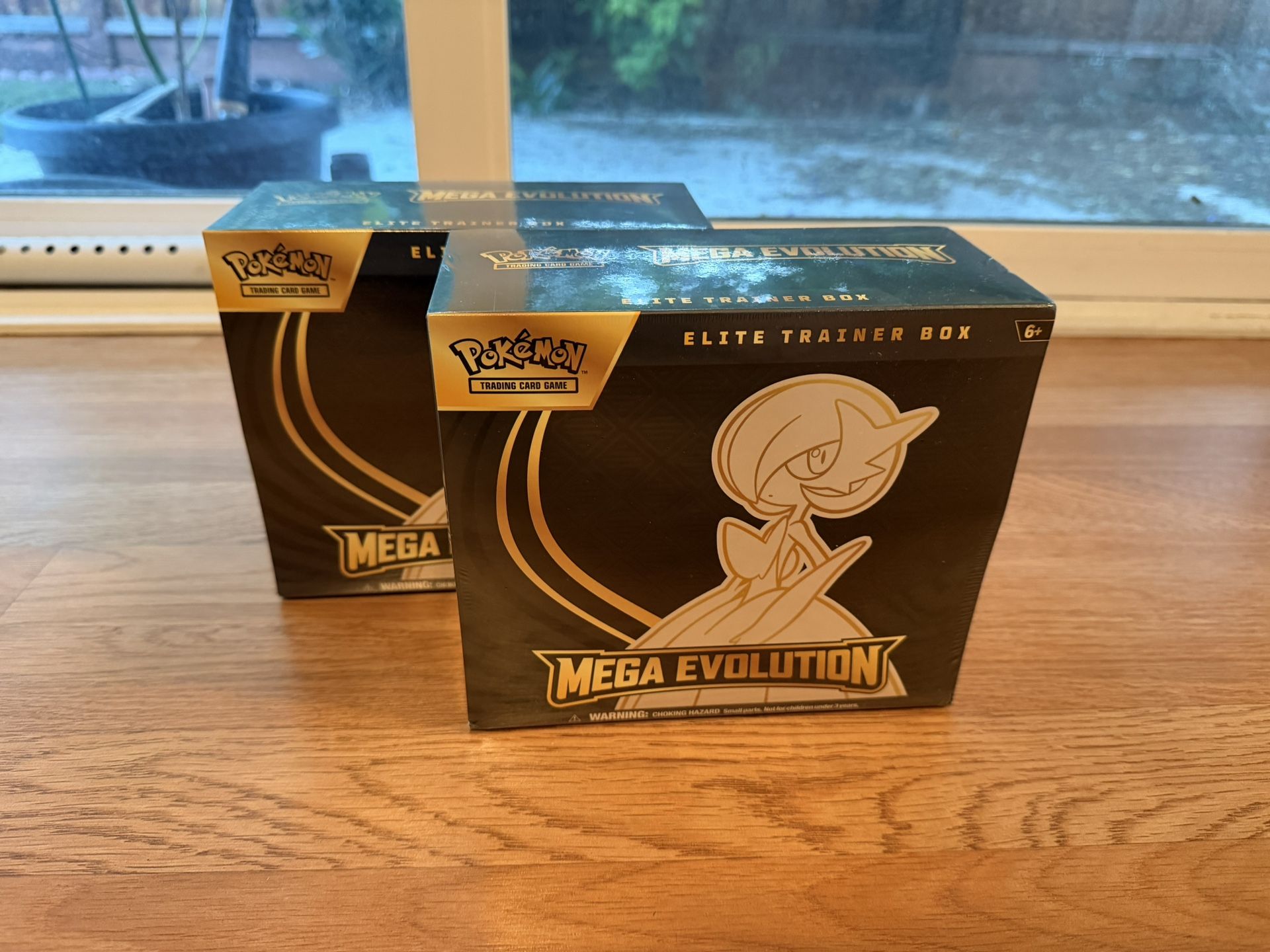 Pokemon: Mega Evolution Elite Trainer Box