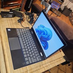 Lenovo Yoga 2-in-1 ideapad Laptop Touchscreen Intel-7200U-2.50GHz-CPU