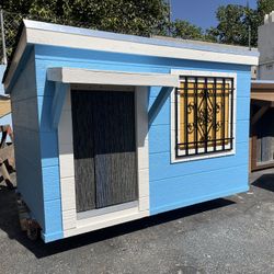 Dog House & Delivery 