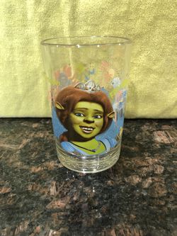 2007 McDonald’s Shrek the Third Princess Fiona Collectible Glass Castle Coach