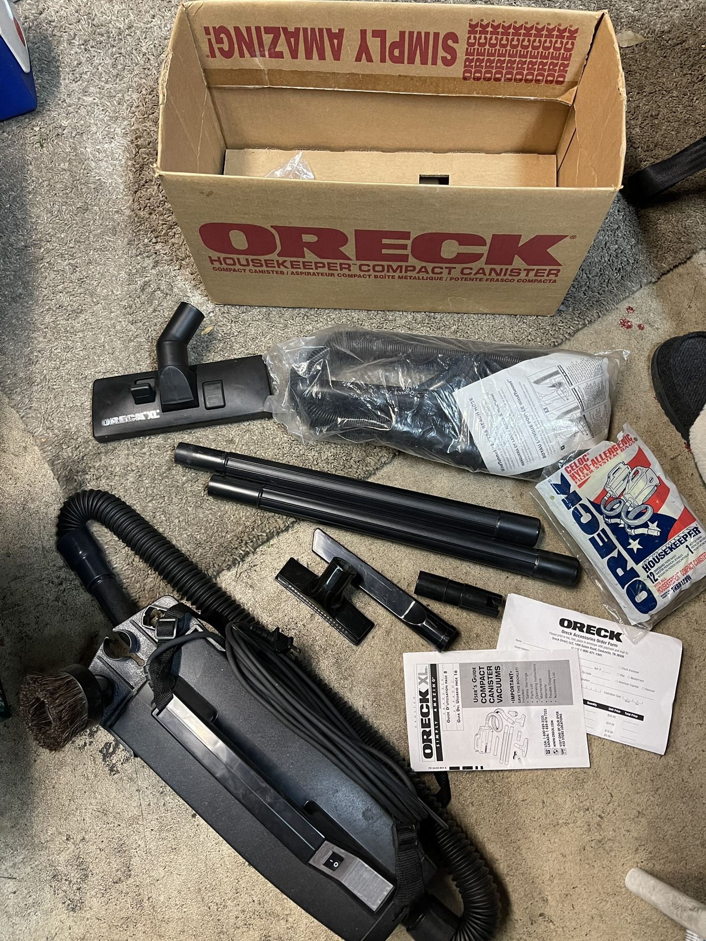 Oreck Vacuum Cleaner Housekeeper Compact Canister W/ Accessories