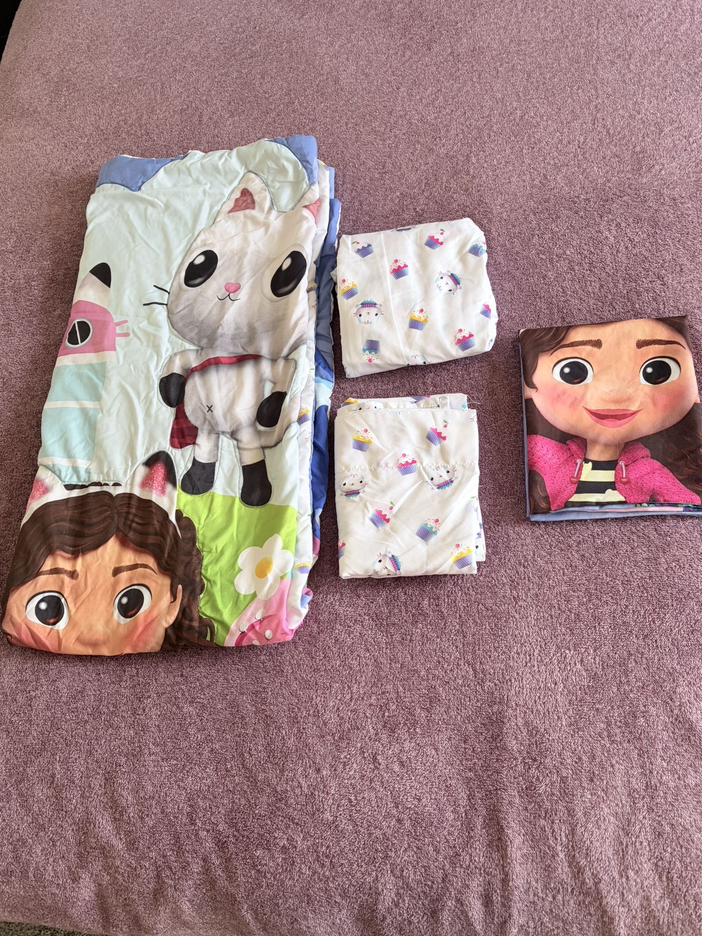 4 Pieces Toddler Bed Set 