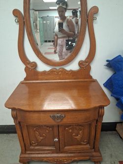 Dresser