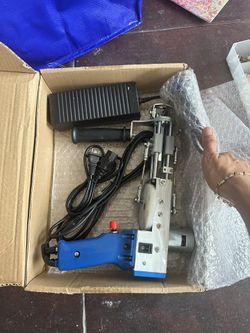 Brand New Tufting Gun