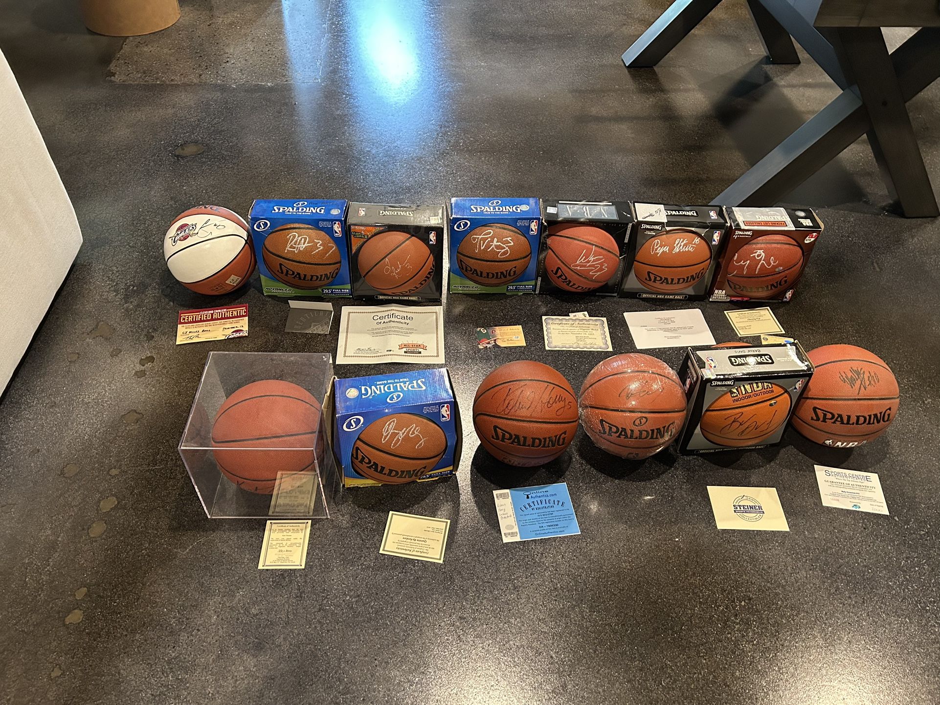 Signed basketball With Certificates Of Authenticities 